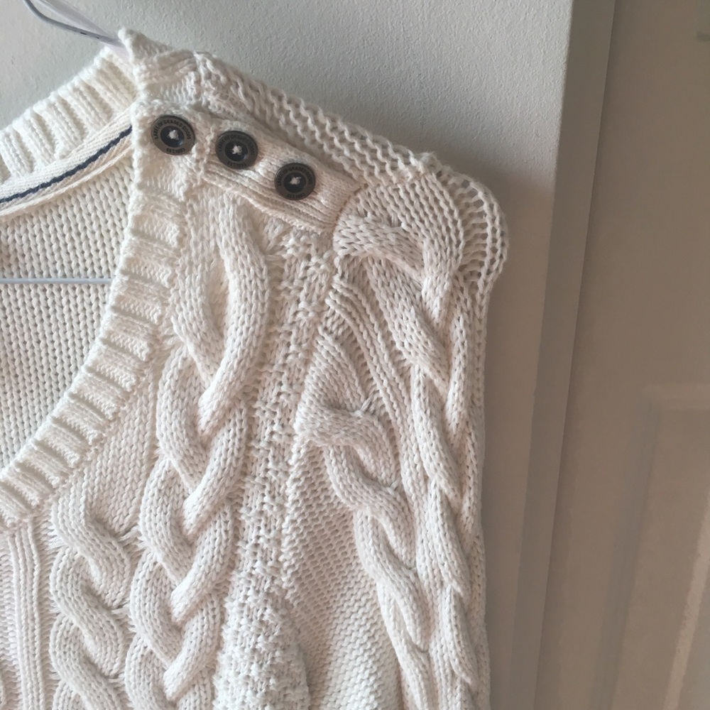 Cable Knit Sweater with Button Accents!